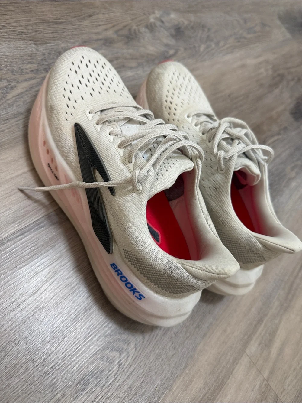 Brooks Women’s Running Shoes in Cream with Black and Pink Accents